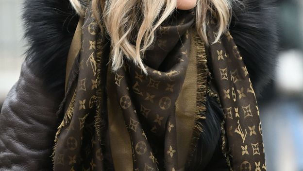 Dama iz Zagreba u čizmama s punom platformom