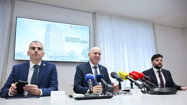 Konferencija za medije o rušenju Vjesnika