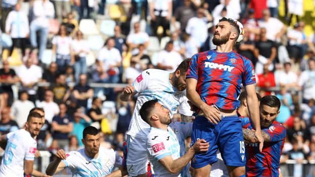 Josip Elez protiv Rijeke