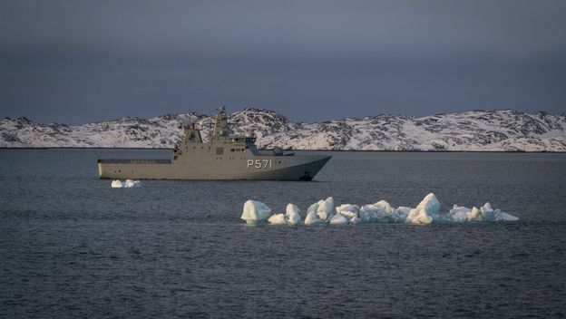 Danski brod kod Grenlanda