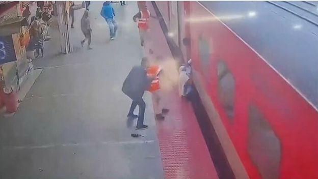 Nesreća na peronu u Indiji