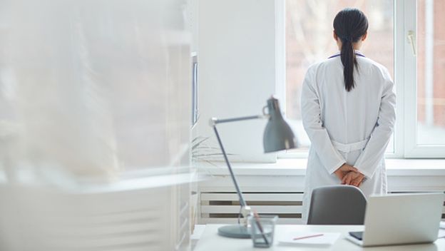 Liječnica u ordinaciji, ilustracija