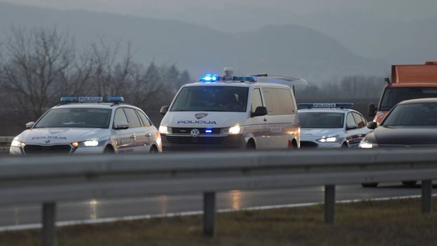 Policija na autocesti, ilustracija