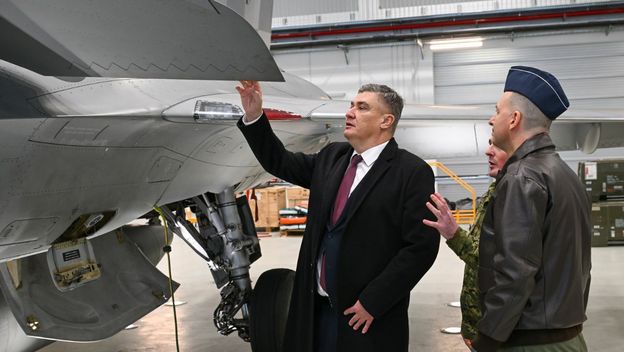 Milanović posjetio Zapovjedništvo Hrvatskog ratnog zrakoplovstva
