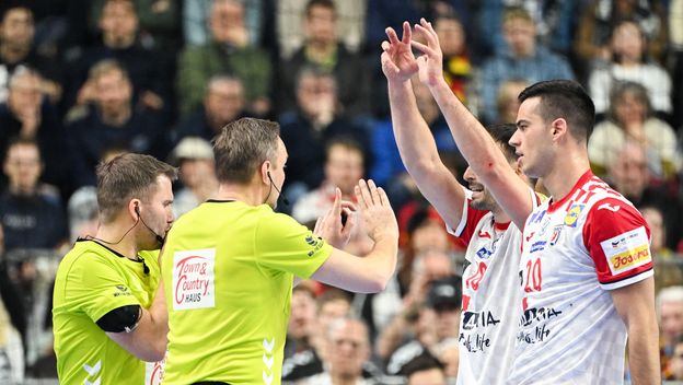 Suci i hrvatski rukometaši