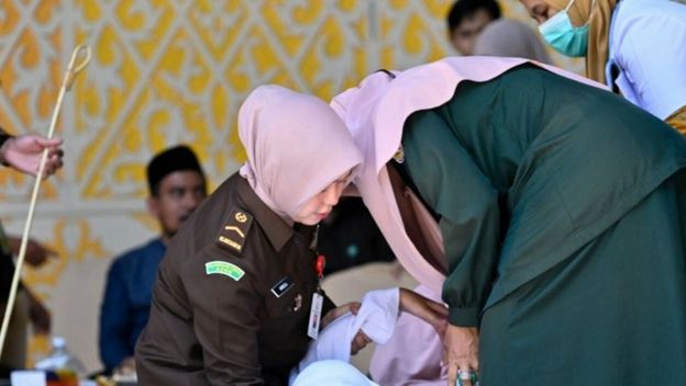 Bičevanje u Indoneziji