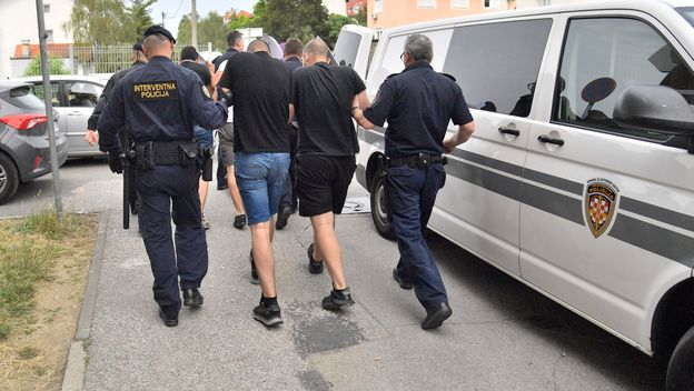 Privedeni navijači Hajduka - ilustracija