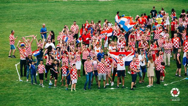 Podrška Vatrenima u Novom Travniku (Foto: Studio Franjić) - 1