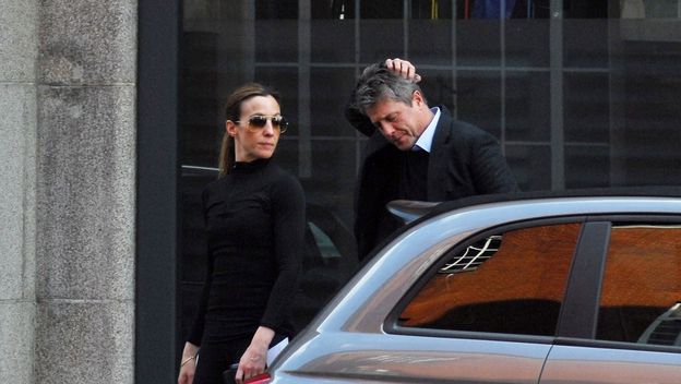 Hugh Grant i Anna Eberstein (Foto: Profimedia)