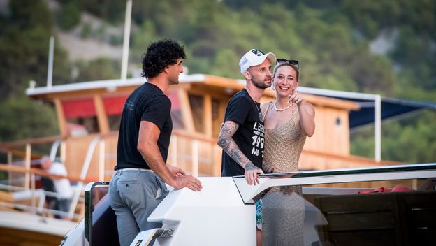 Marcelo Brozović s obitelji i prijateljima na ljetovanju u Skradinu - 3