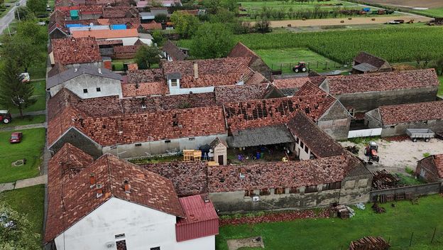 Pogled iz zraka na mjesto Bošnjaci koje je poharalo snažno nevrijeme - 4