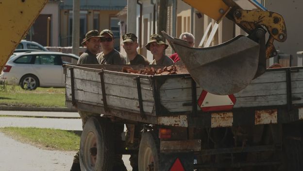 Vojska pomaže mještanima Bošnjaka - 1