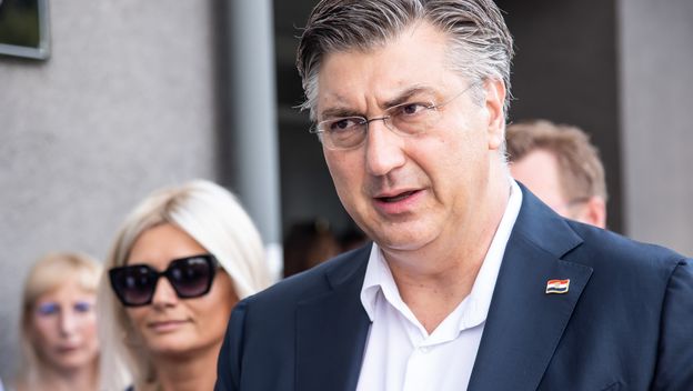 Andrej Plenković dao glas na HDZ-ovim unutarstranačkim izborima - 5