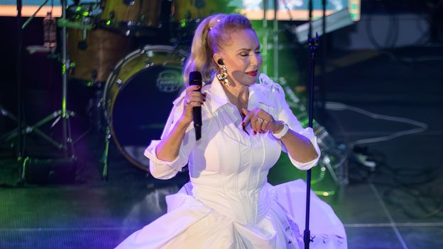 Lepa Brena - 15
