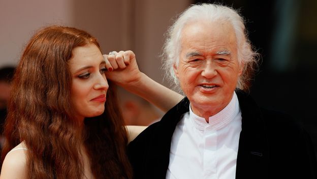 Jimmy Page i Scarlett Sabet - 11