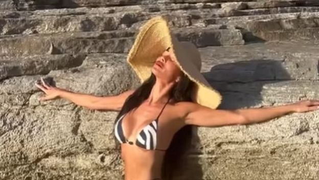 Nicole Scherzinger - 1