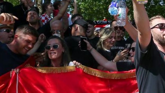 Fanovi na Bundeku - 1
