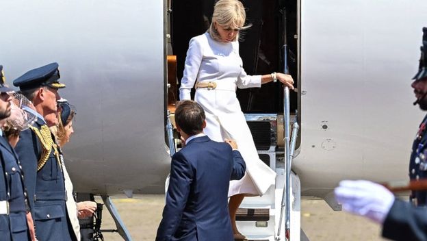 Emmanuel Macron sa suprugom Brigitte