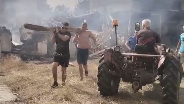 U selu Dubovo izgorjelo 300 kuća