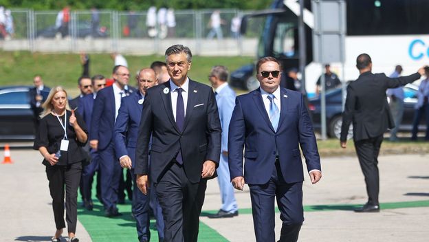 Premijer Andrej Plenković na obilježavanju 30. godisnjici genocida - 1
