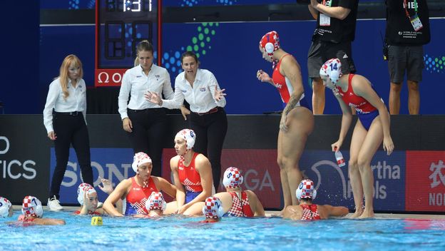 Izbornica Šimunić i hrvatske vaterpolistice