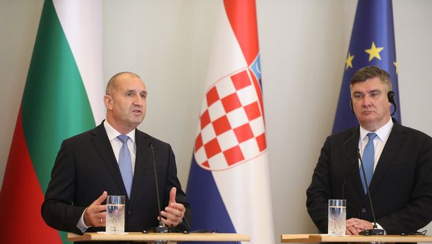 Predsjednik Milanović susreo se s predsjednikom Republike Bugarske Rumenom - 23