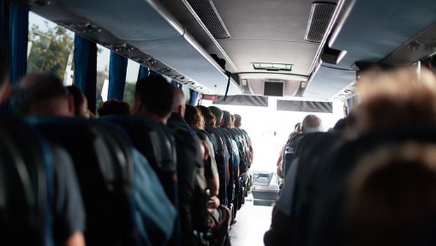 Putnici u autobusu, ilustracija