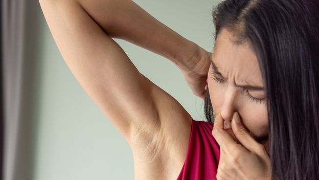 Neugodan miris ispod pazuha