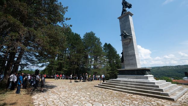 Spomenik ustanku u Srbu