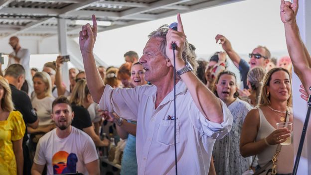 Trajekt ususret manifestaciji