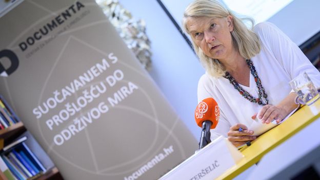Vesna Teršelić, Documenta