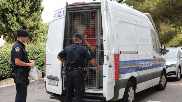 Jedan od trojice uhićenih zbog premlaćivanja 19-godišnjeg Slovenca