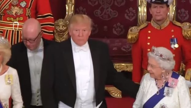 Donald Trump i kraljica Elizabeta (Foto: Youtube Screenshot)