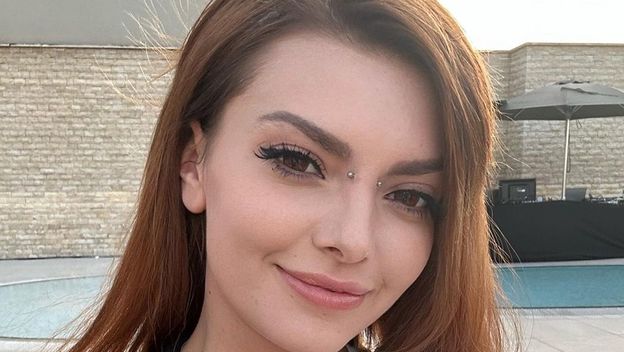 Ella Dvornik