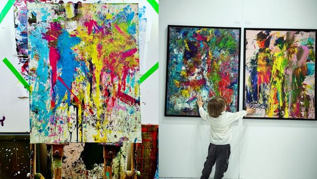 Dječak umjetnik i njegova djela u galeriji