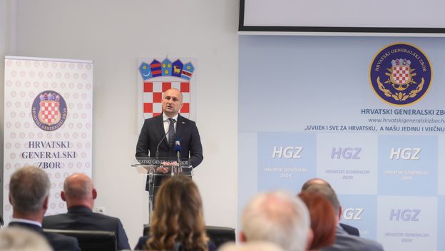 Ministar Ivan Anušić na konferenciji Hrvatskog generalskog zbora
