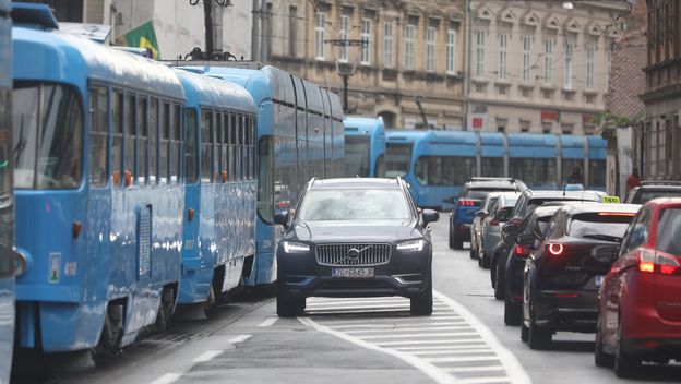 Zastoj tramvaja u Vlaškoj zbog nestanka struje - 5