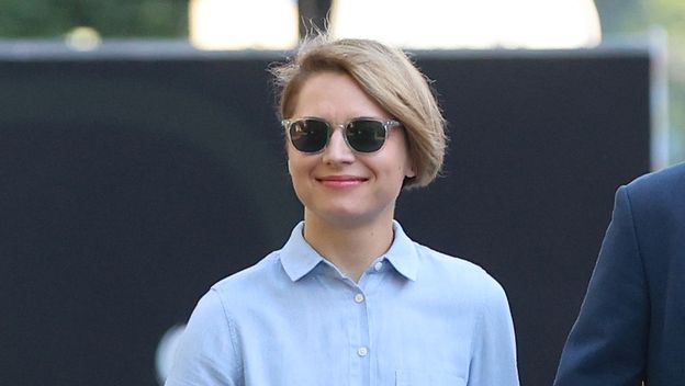 Iva Mertić Tomašević u tenisicama i širokim trapericama na drugom krugu lokalnih izbora - 4