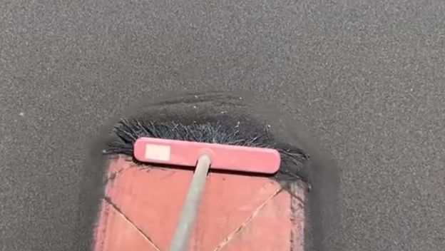 Čišćenje vulkanskog pepela