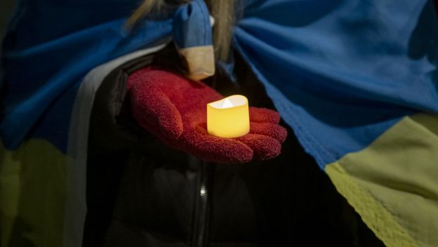 Prosvjednici za Ukrajinu zapalili svijeće