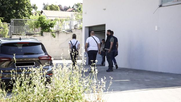 Policijski očevid nakon dvostrukog ubojstva još uvijek traje - 1
