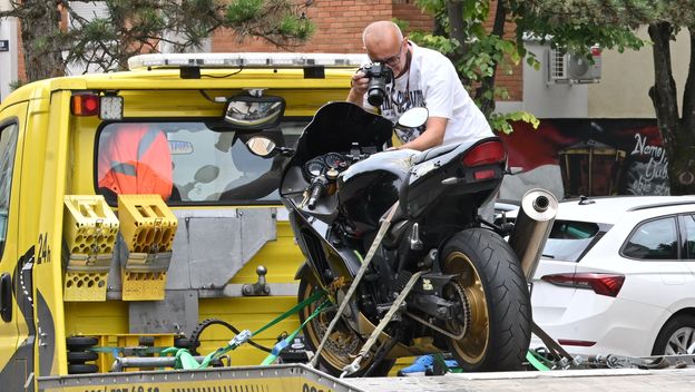 Pretres stana i zaplijena motora osumnjičenog za dvostruko ubojstvo - 4