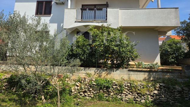 Obiteljska kuća u Diklu, 100 metara od mora - 7