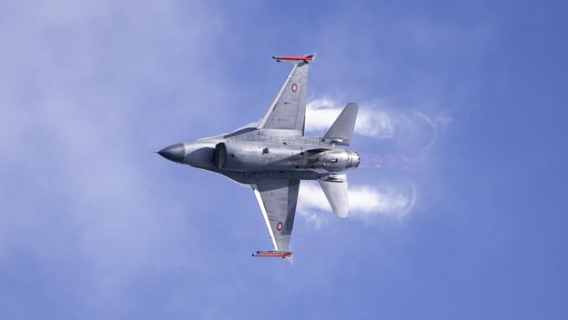 F-16 ratni avion