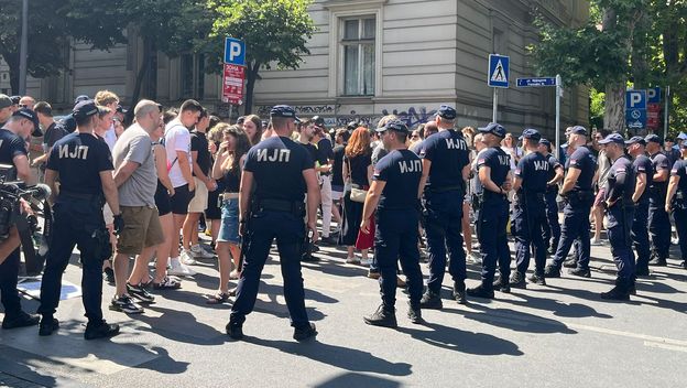 Blokada u Beogradu - 1