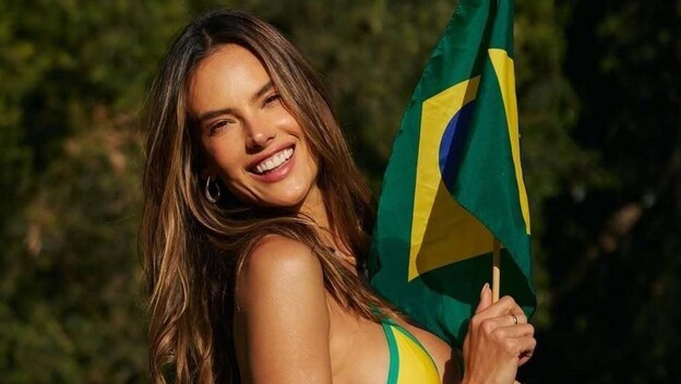 Alessandra Ambrosio - 3