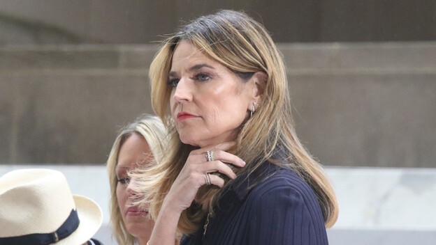 Savannah Guthrie - 4