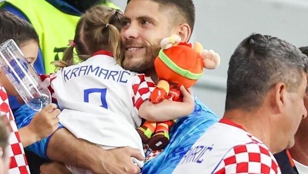 Vatreni s obitelji - 12