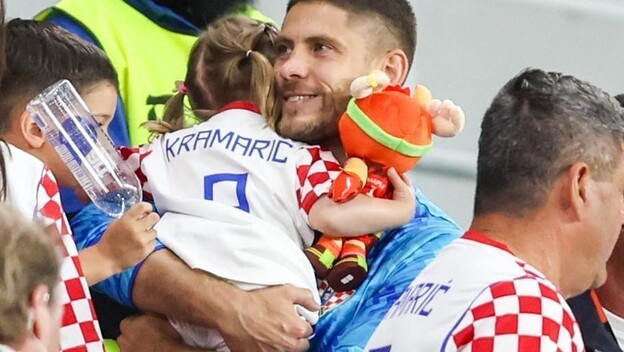 Vatreni s obitelji - 12