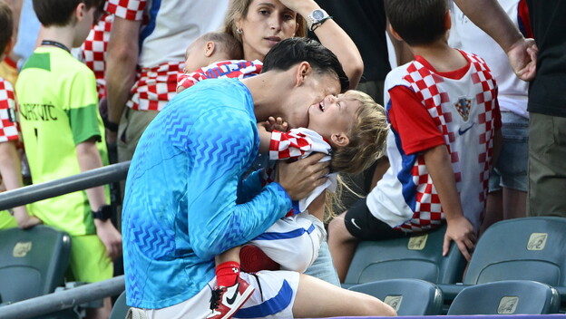 Vatreni slave pobjedu